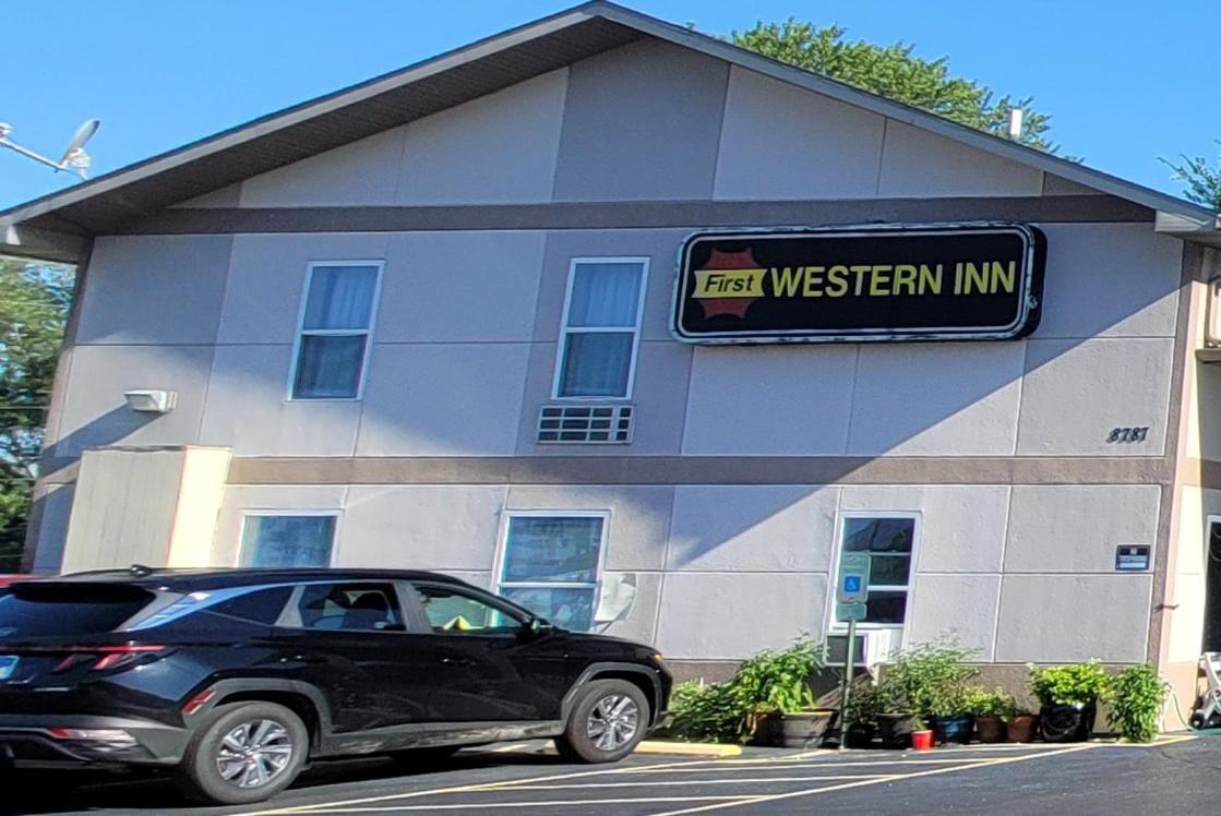 First Western Inn Caseyville Zewnętrze zdjęcie