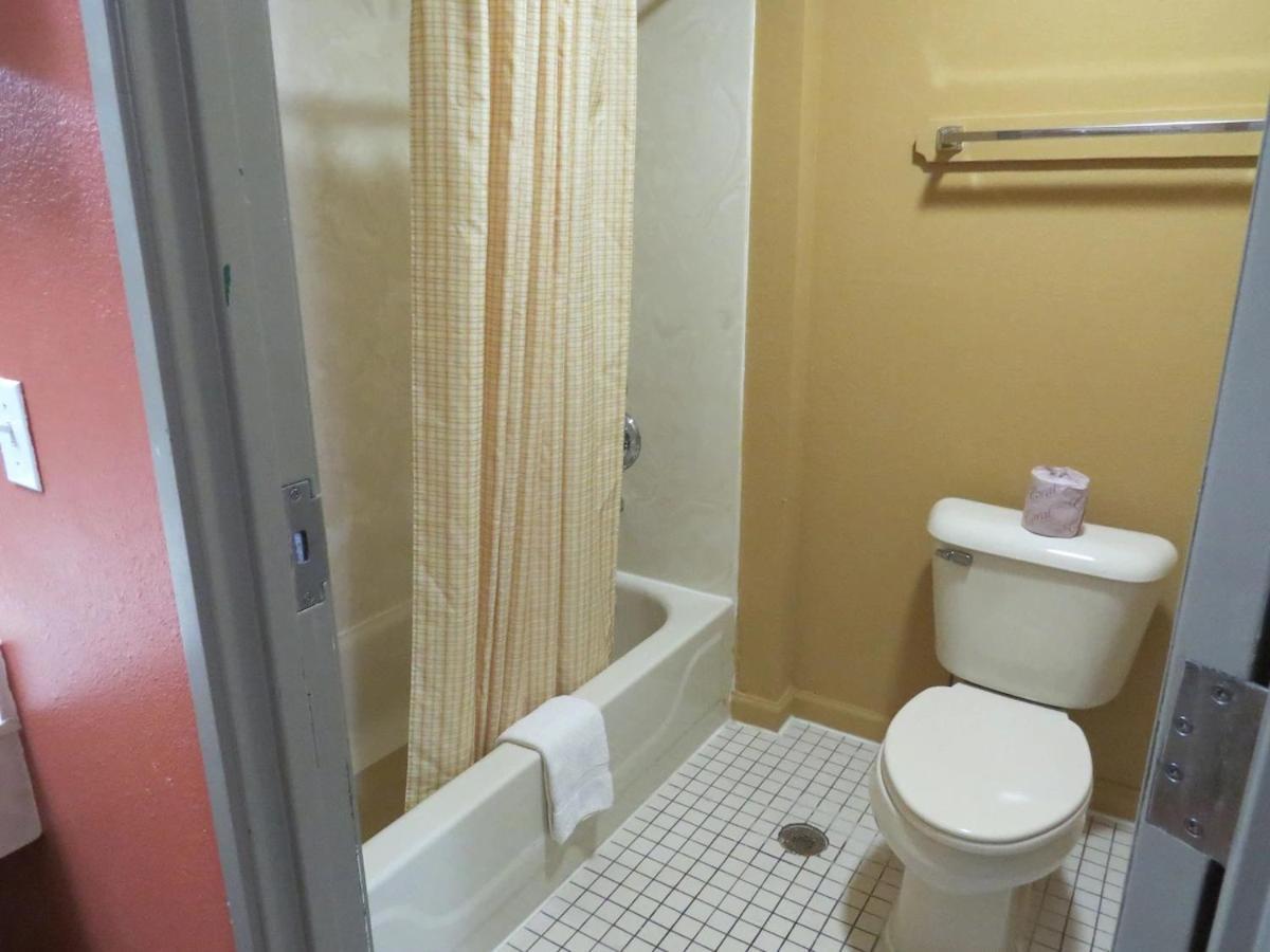 First Western Inn Caseyville Zewnętrze zdjęcie